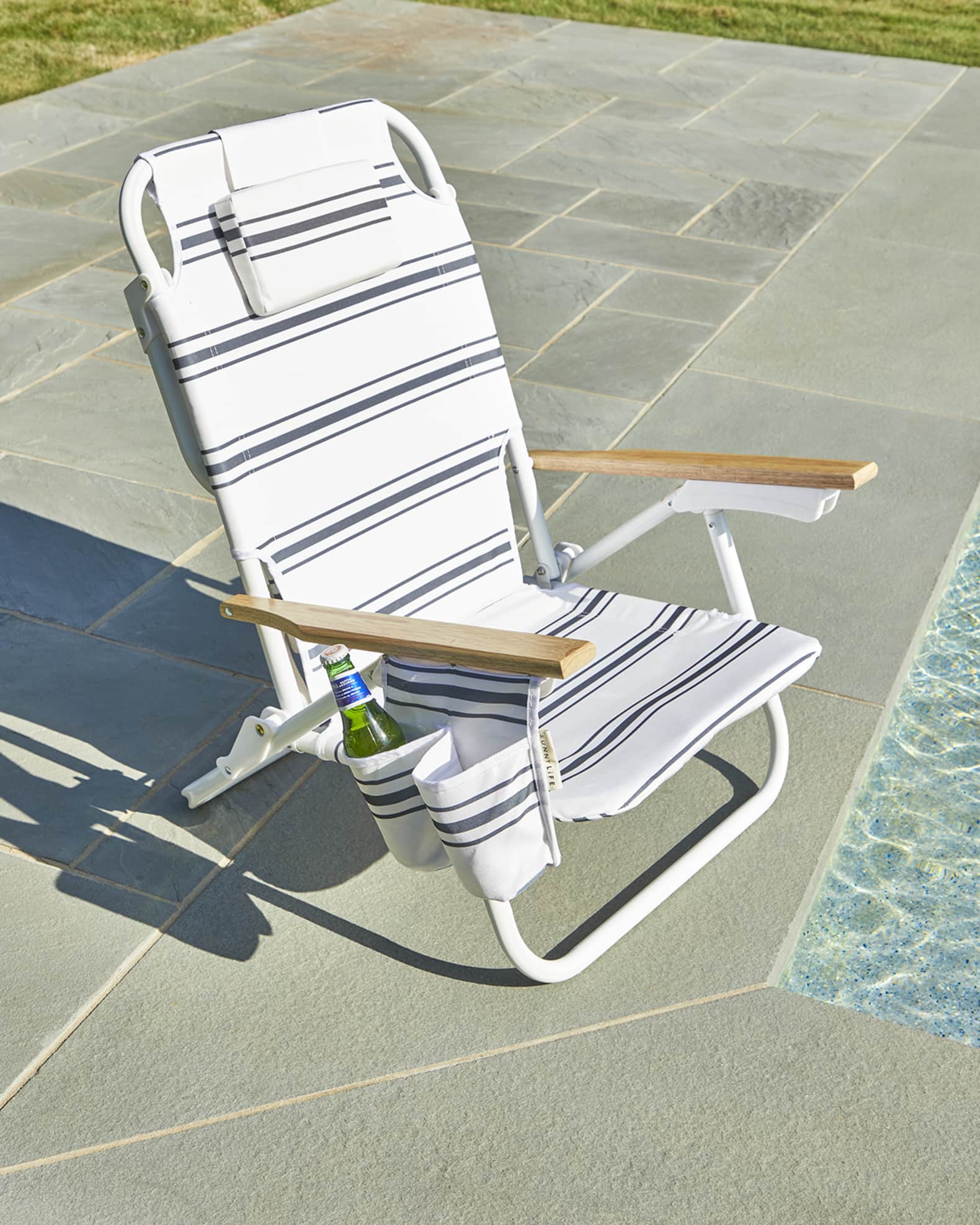 SUNNYLiFE Deluxe Beach Chair 