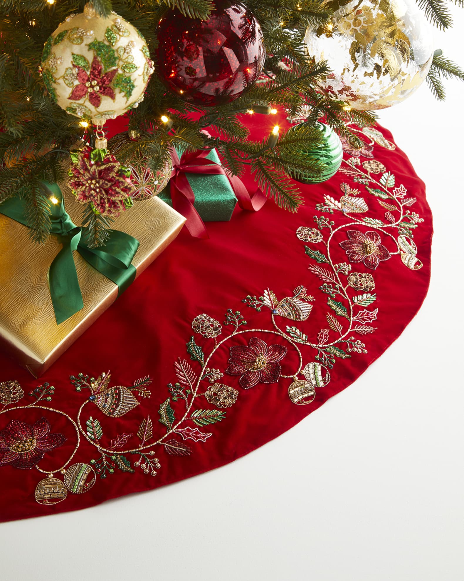 Neiman Marcus Classic Christmas Tree Skirt Horchow
