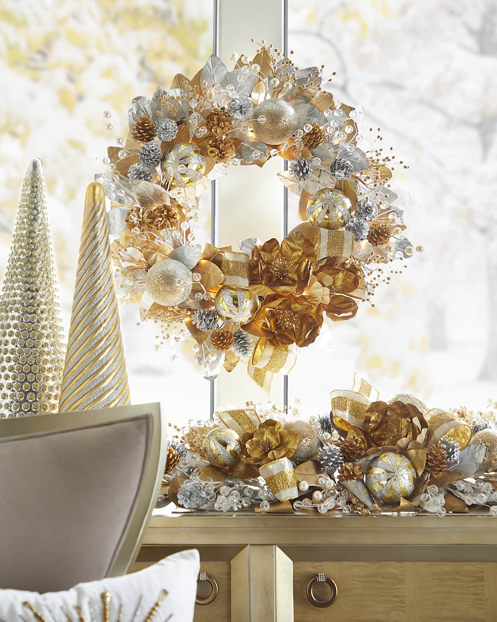 Christmas Wreaths | Front Door Wreaths | Festive Lights