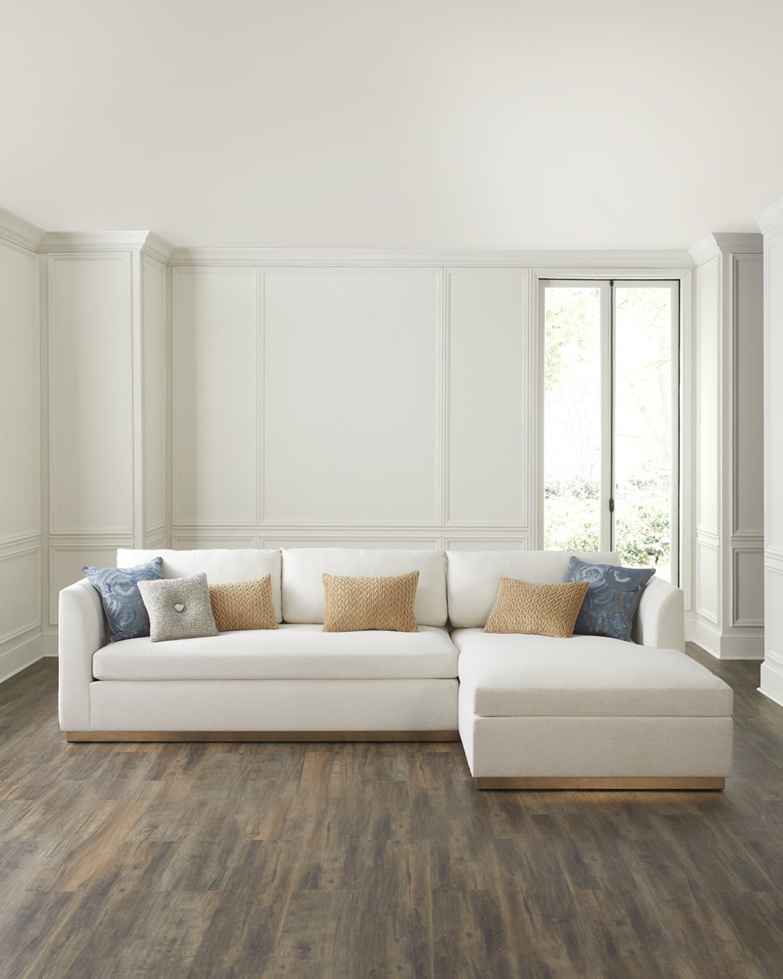 Sectional sofa on sale right chaise