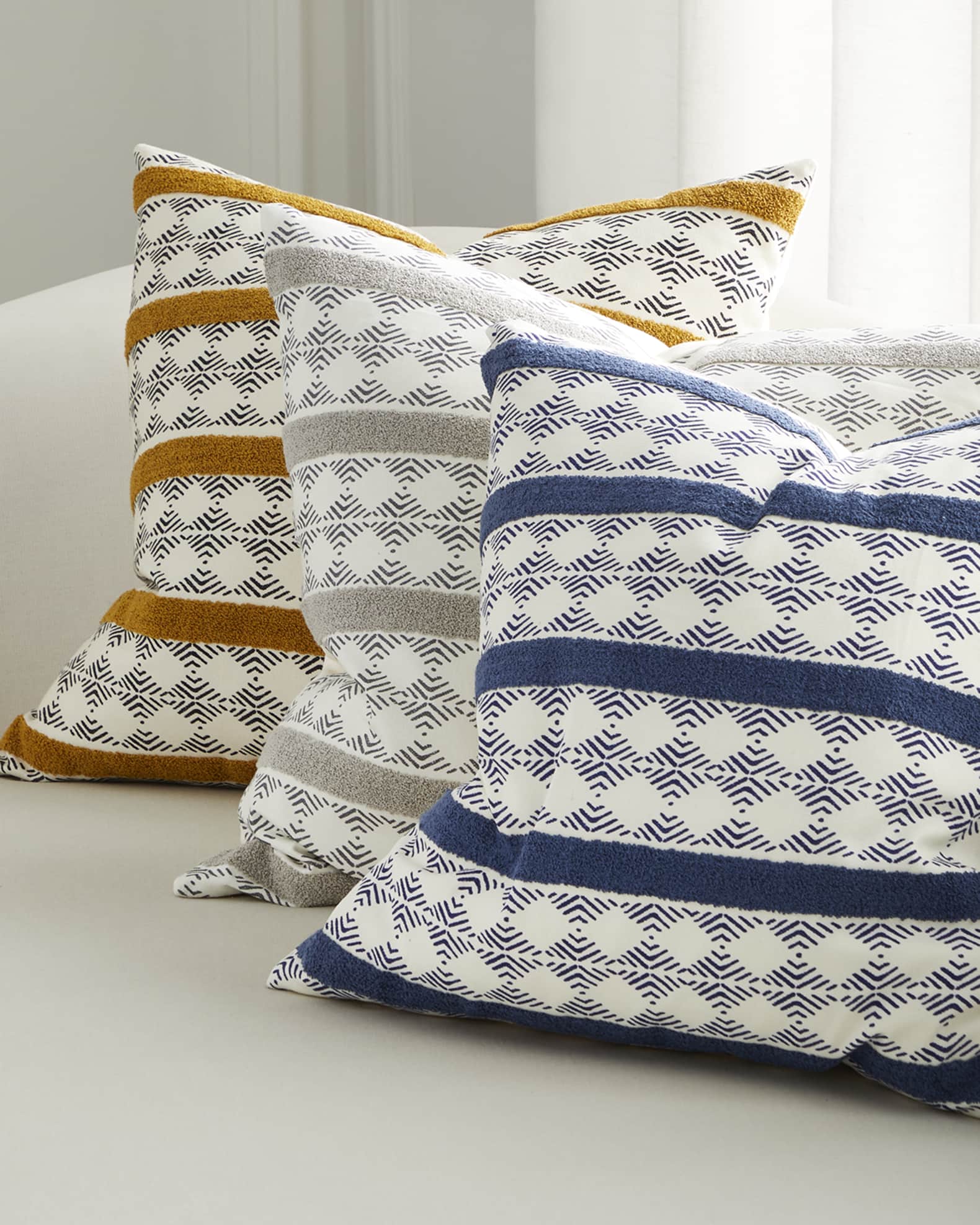 Eastern Accents Salvador Decorative Pillow 22