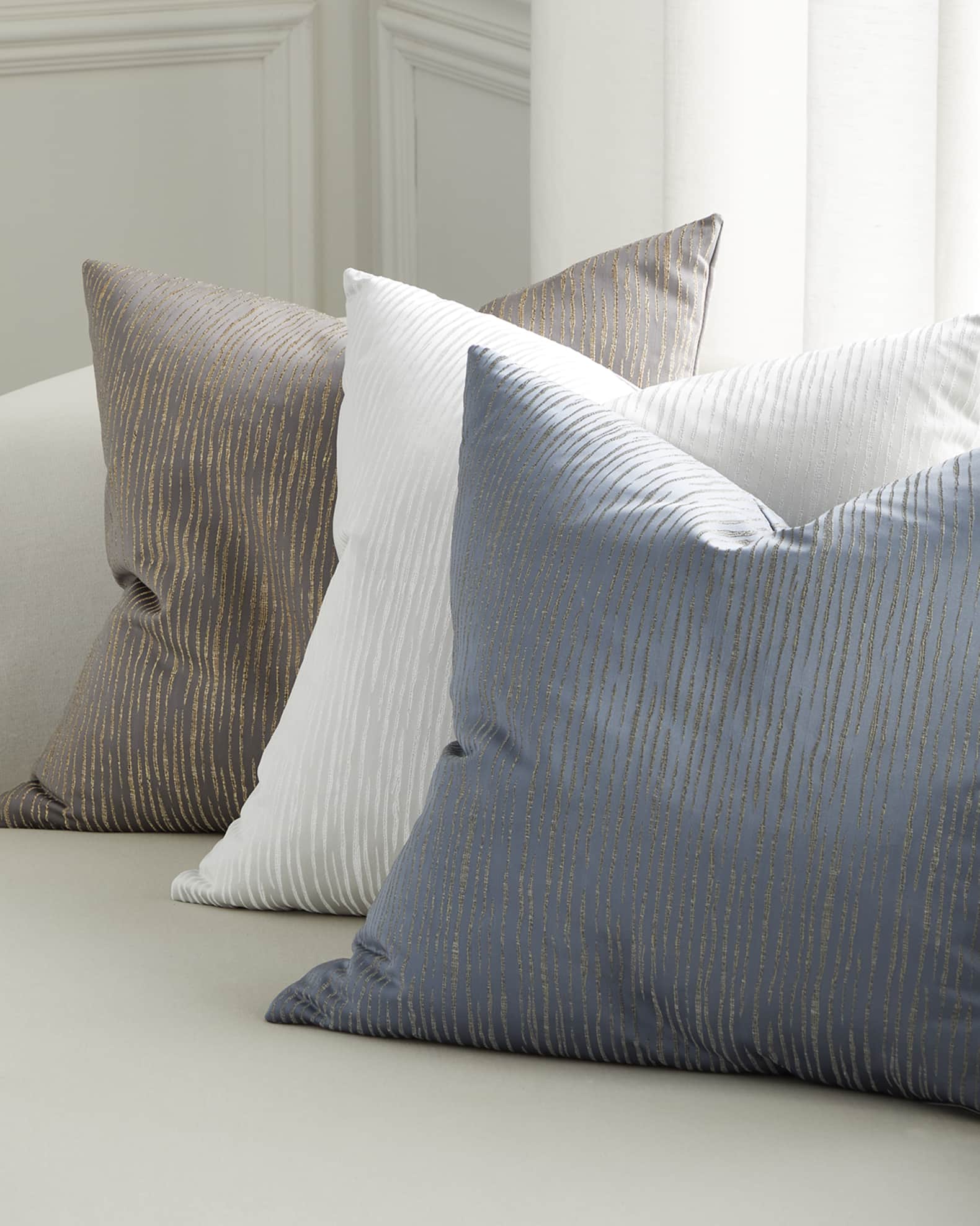Horchow throw hot sale pillows