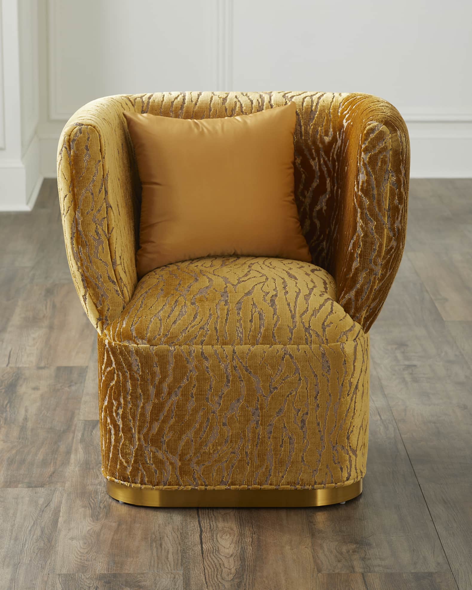 Analise barrel chair sales