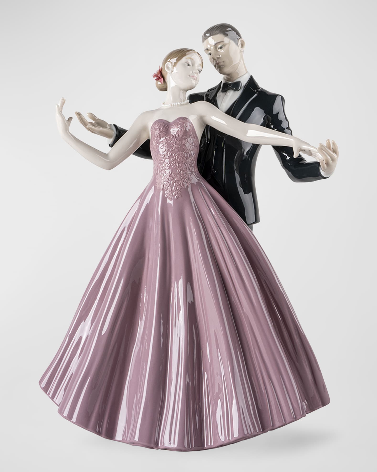 Lladro Anniversary Waltz Sculpture