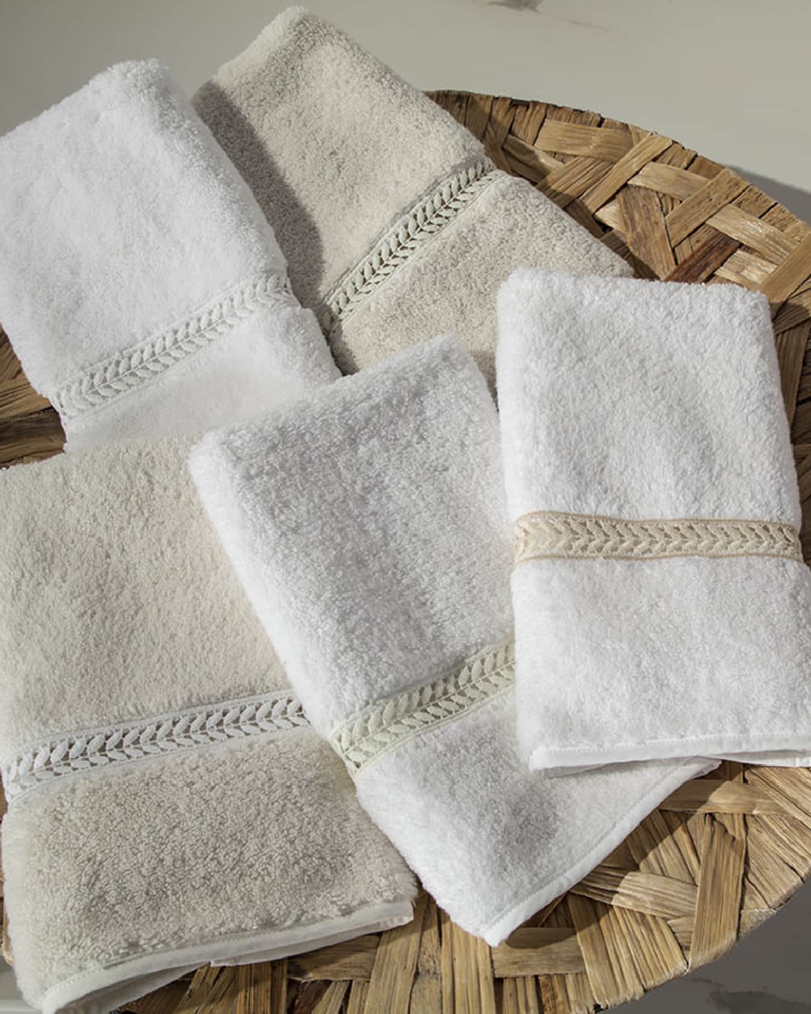 Home Treasures Wreath Fingertip Towels Set of 2 Horchow