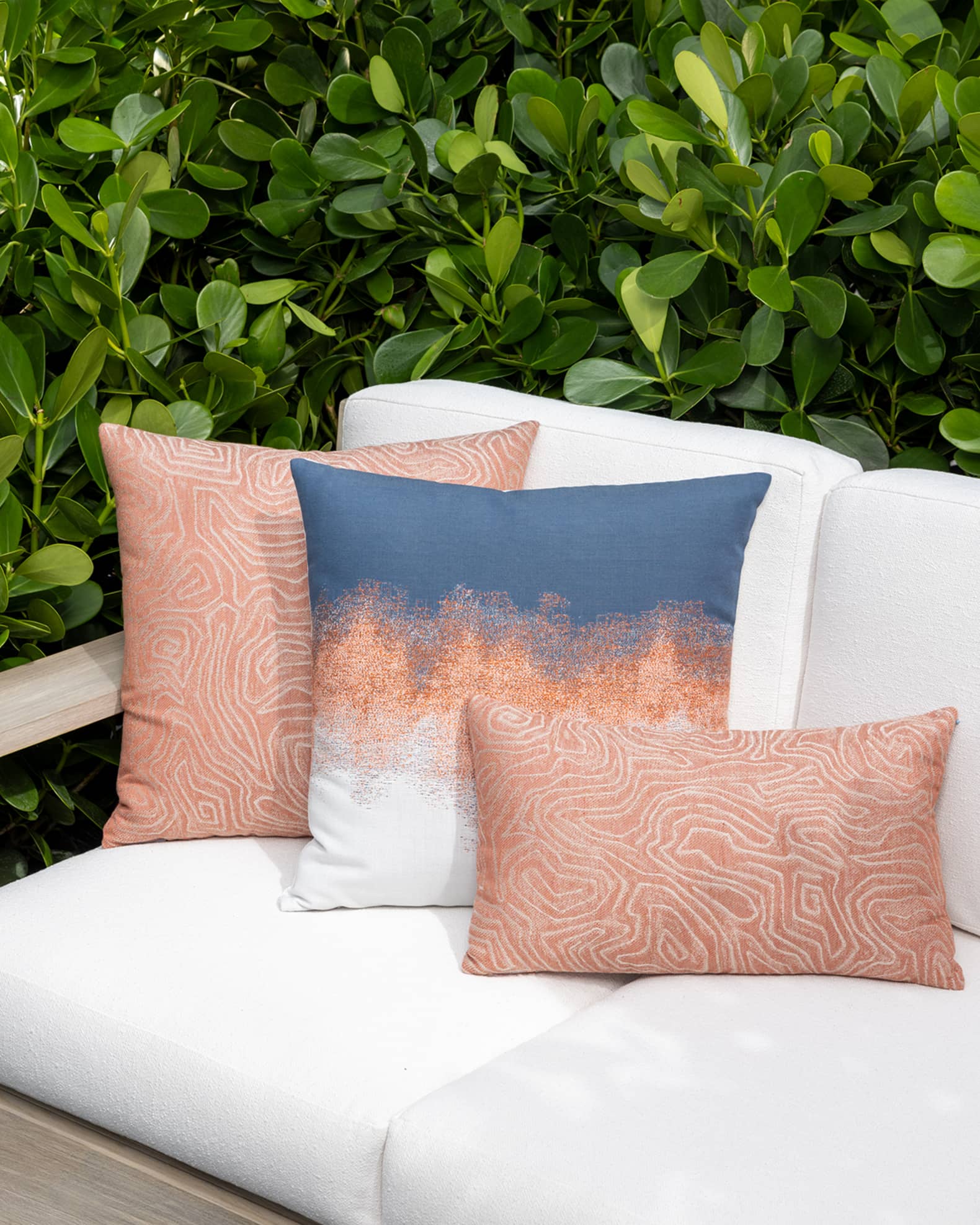 Horchow outdoor pillows shop