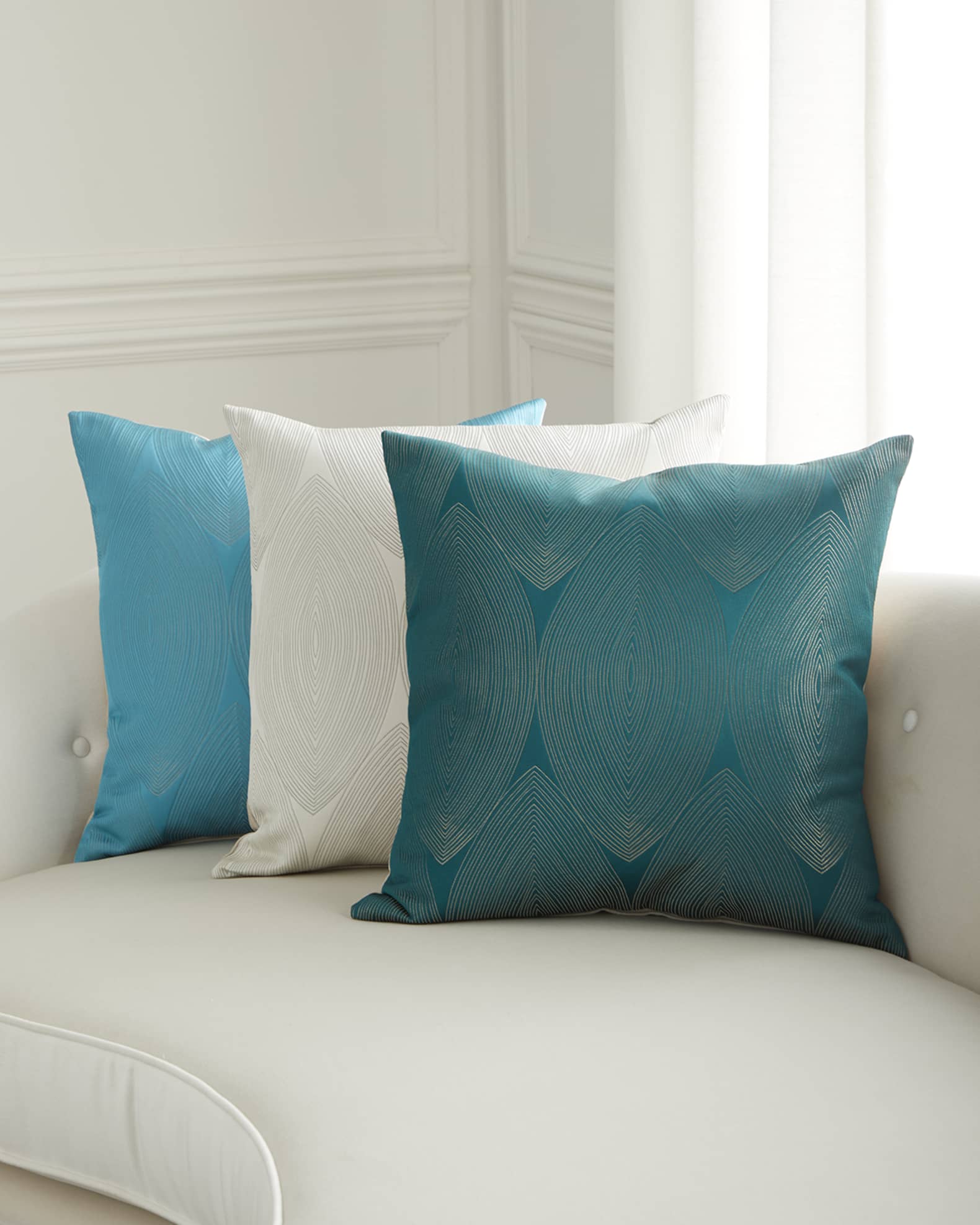 Eastern Accents Malnati Decorative Pillow 