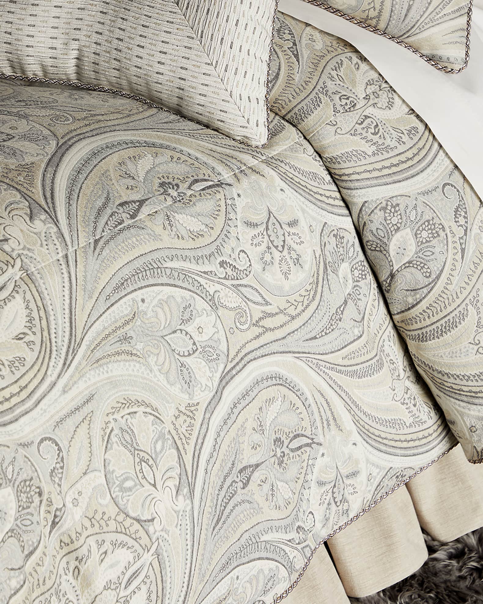 Austin Horn Collection Tuscan Paisley 3Piece Comforter, King Horchow