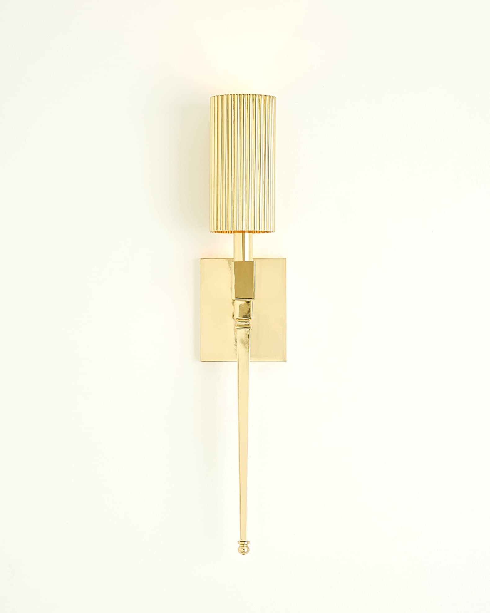 Global Views Fluted Single Sconce Brass