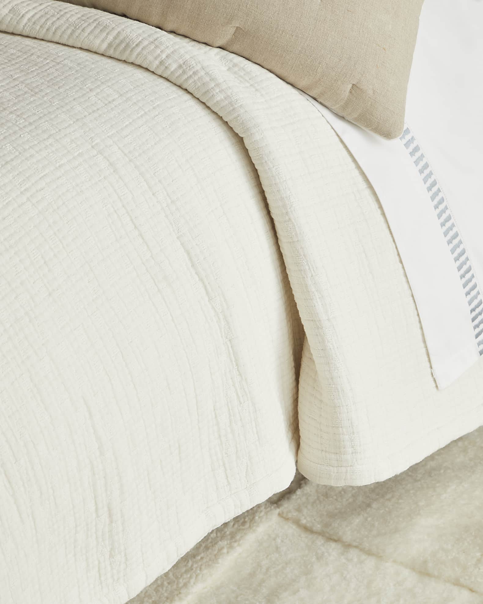 Amity Home Malvern Coverlet, Queen