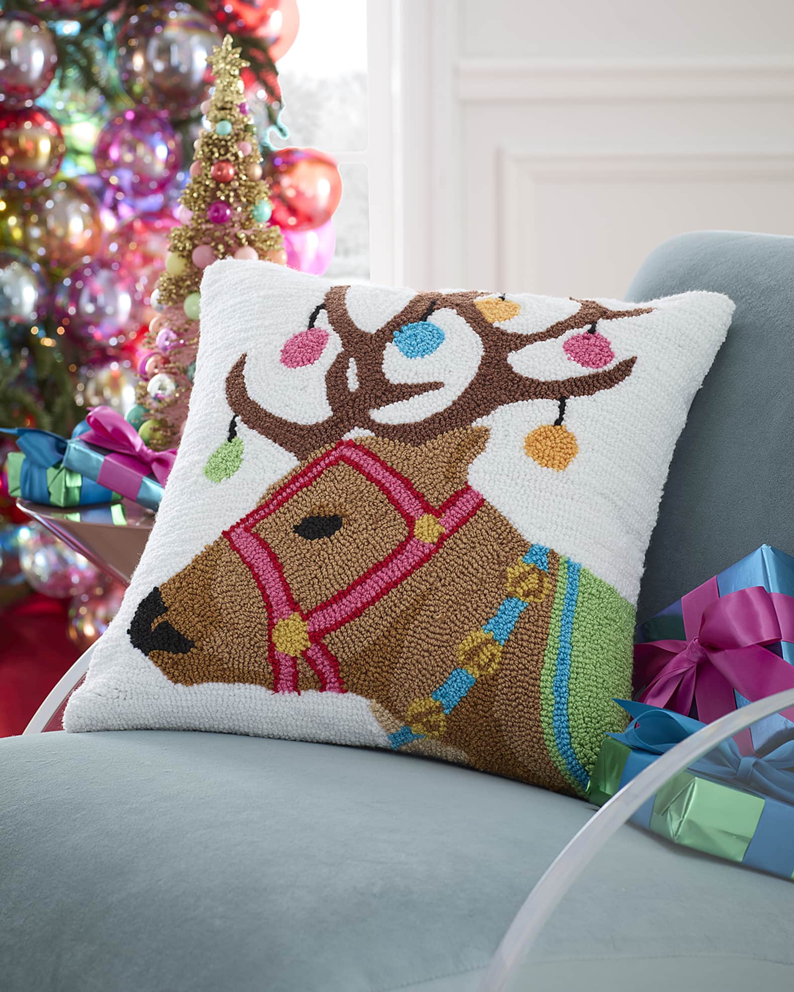 Decorative christmas pillows discount