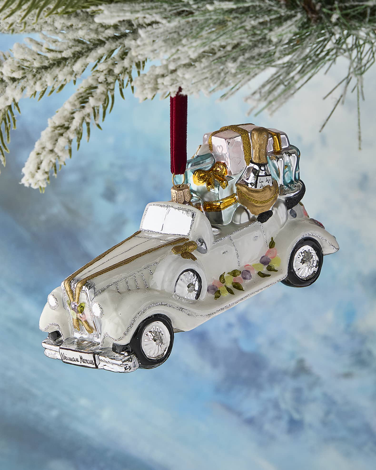 Neiman marcus wedding shop