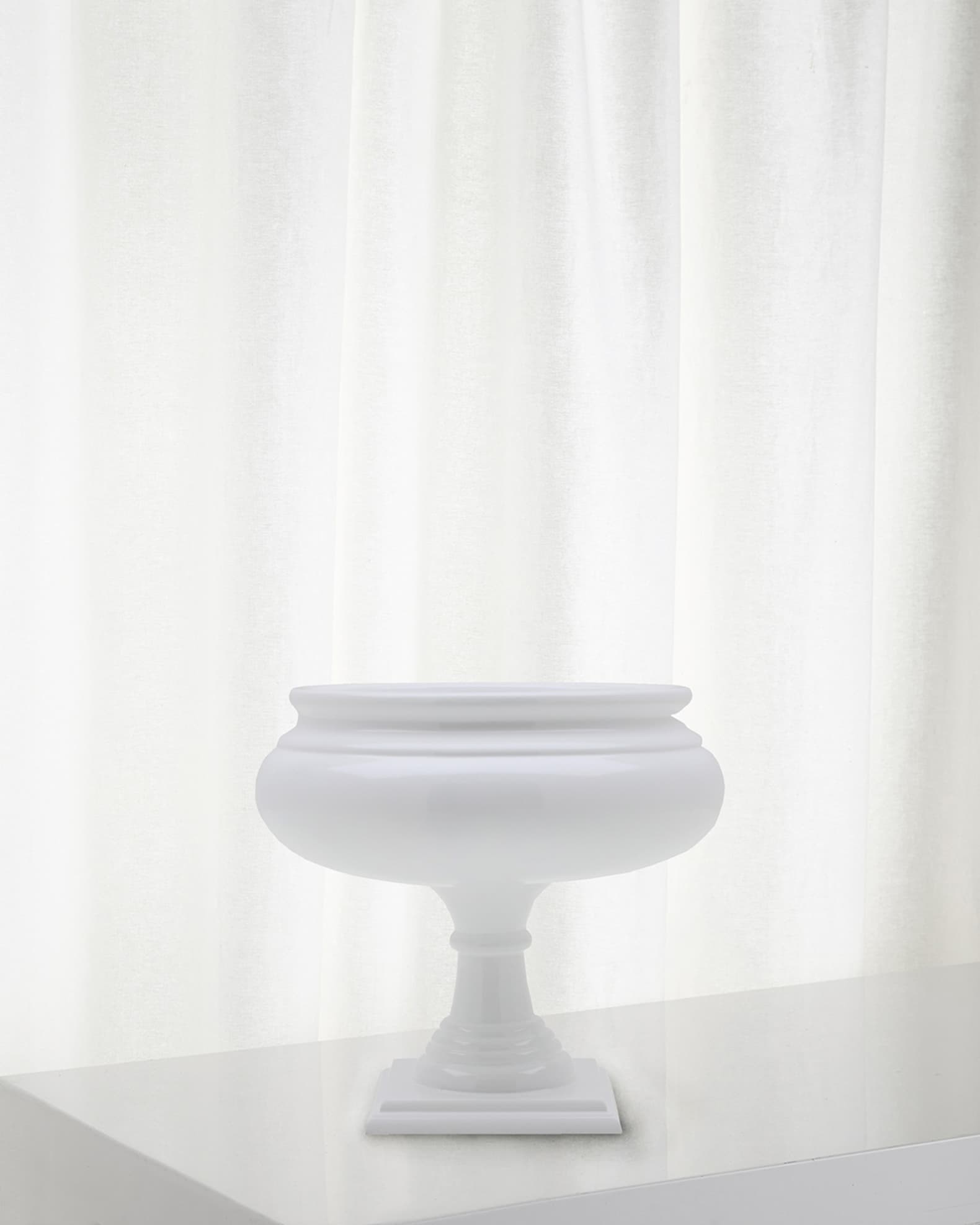 Winward Home Footed Short Roman Planter 