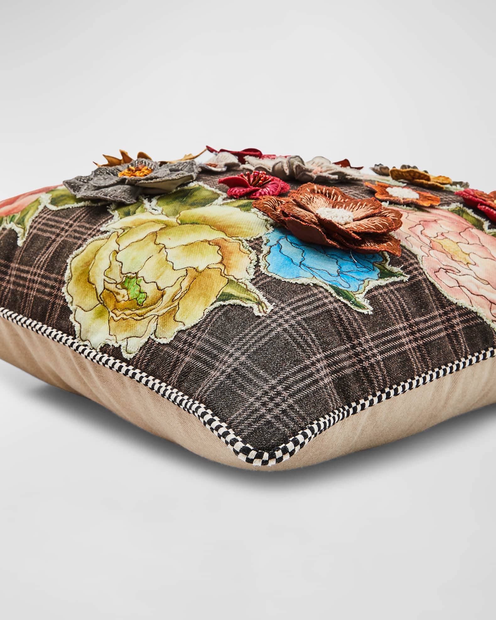 マッケンジーチャイルズ　大型スクエアクッション MacKenzie-Childs Field Study Embroidered Throw Pillow, 20