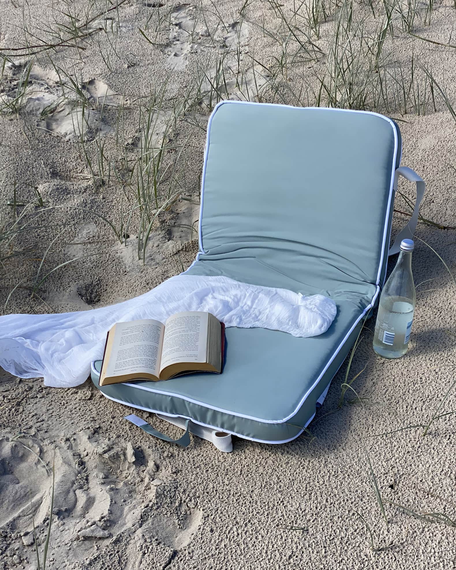 SUNNYLiFE Take Anywhere Folding Chair